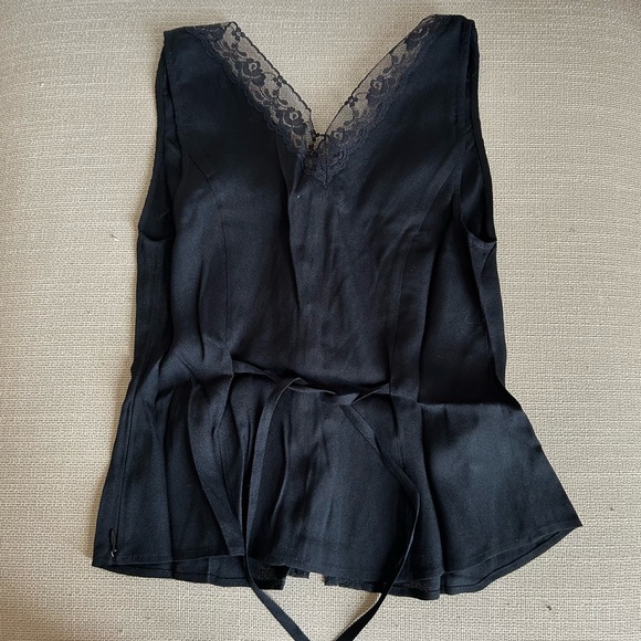 BEST Reformation Cristina French Top Black Noir Lace V Neck Casual Party - Picture 9 of 13